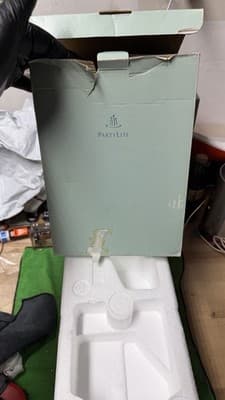 Partylite Lexington Brass Wall Sconce P7760 Frosted Glass Shade - Thumbnail 10