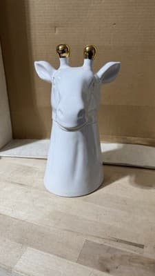White Ceramic Giraffe Jar with Gold Horns – Decorative Storage Container - Thumbnail 4