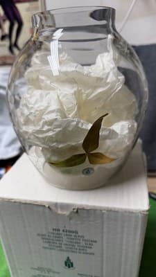 PartyLite Tuscany Lamp Glass HB4200G Hurricane Shade Globe - Thumbnail 3