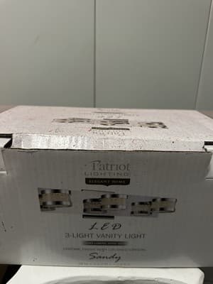 Patriot Lighting LED 3-Light Vanity Fixture Bathroom Wall Mount New - Thumbnail 2