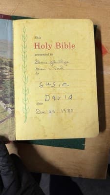Holy Bible KJV Vintage Red Hardcover w/ Dedication 1980 - Thumbnail 5