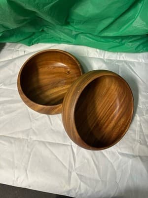 Set of 2 Acacia Wood Serving Bowls Natural Wooden Salad Bowls - Thumbnail 2