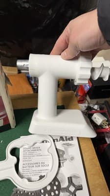 KitchenAid Food Grinder Attachment FGA w/ Plates & Box Crack on Housing - Thumbnail 8