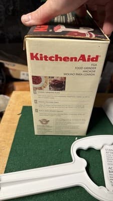 KitchenAid Food Grinder Attachment FGA w/ Plates & Box Crack on Housing - Thumbnail 13