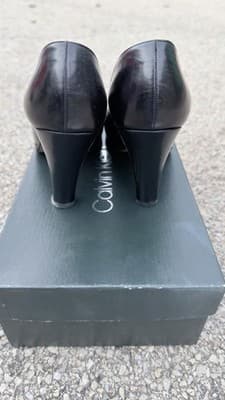 Calvin Klein Black Patent Leather Pumps Heels Size 5.5M Classic - Thumbnail 3
