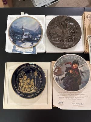 Vintage Collectible Decorative Plate Set – Christmas, Americana, NASA Apollo - Thumbnail 8