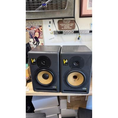 KRK Systems V8 Series 2 Bi-Amplified Studio Monitor Pair Grey Yellow V8S2