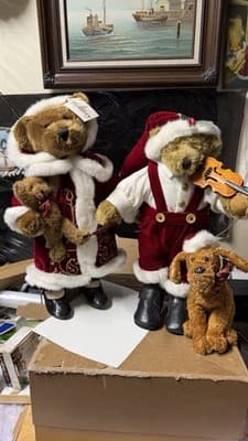Holiday Elegance Christmas Bear Couple 22” Plush Figurines w Dogs Decor
