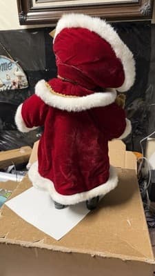 Holiday Elegance Christmas Bear Couple 22” Plush Figurines w Dogs Decor - Thumbnail 3