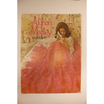 7 Vintage Afghan Crochet & Knitting Pattern Books Bernat McCall's Leisure Arts - Thumbnail 5
