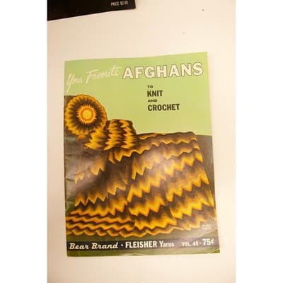 7 Vintage Afghan Crochet & Knitting Pattern Books Bernat McCall's Leisure Arts - Thumbnail 6
