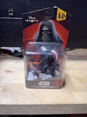 Disney Infinity 3.0 Star Wars Kylo Ren Figure Carded - Thumbnail 5