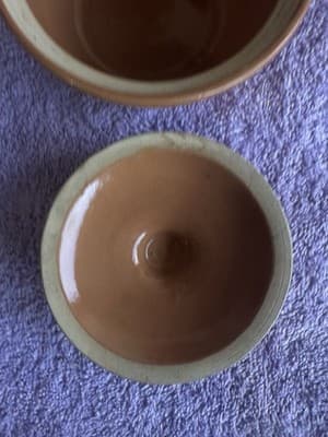 Vintage Brown Glazed Ceramic Soup Bowl with Handle & Lid – 5” Diameter - Thumbnail 4