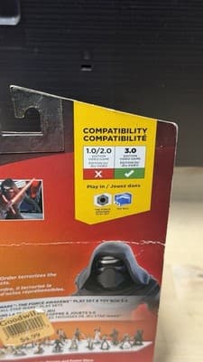 Disney Infinity 3.0 Star Wars Kylo Ren Figure Carded - Thumbnail 9