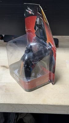 Disney Infinity 3.0 Star Wars Darth Vader Figure Carded - Thumbnail 8