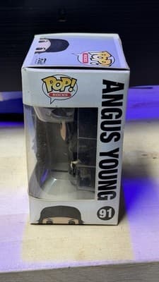 Funko Pop Rocks AC/DC Angus Young #91 Vinyl Figure - Thumbnail 4