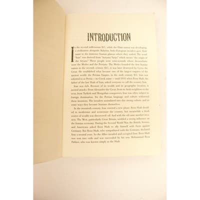 The Complete Persepolis Marjane Satrapi Graphic Novel Pantheon 2007 Paperback - Thumbnail 4