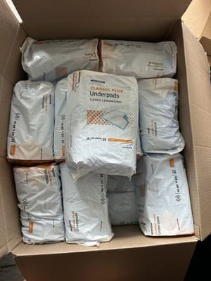 McKesson Classic Plus Underpads 23”x36” Light Absorbency 10/Pack - Thumbnail 2