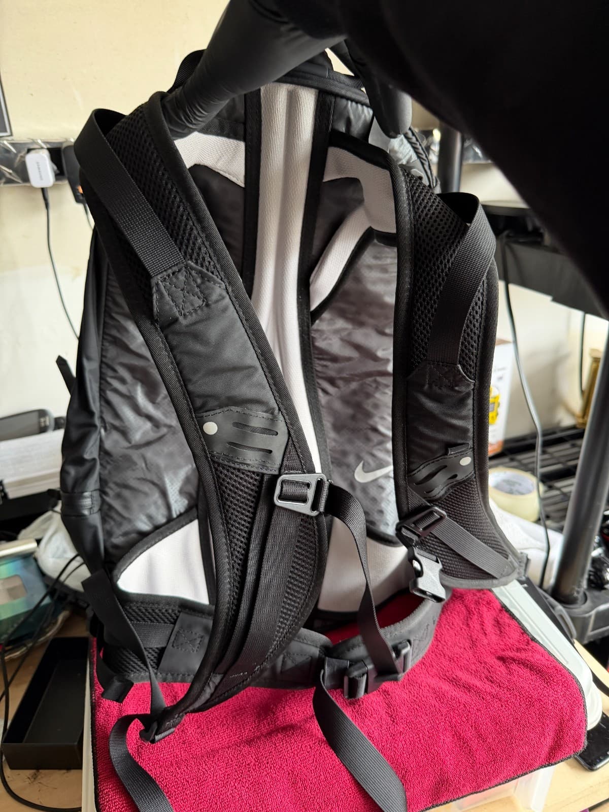 Nike Black Reflective Dotted Backpack – Athletic Gym Laptop Bag - Thumbnail 6