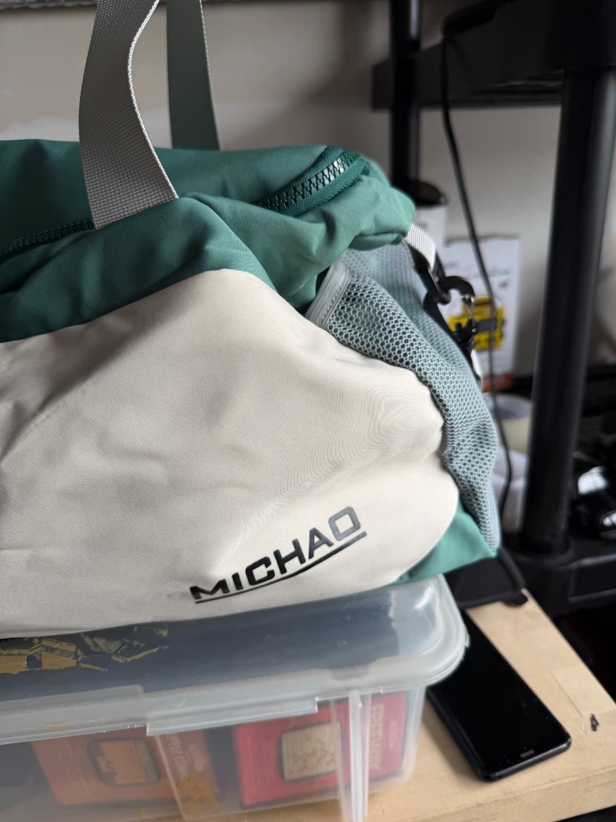MICHAO Green Beige Duffel Gym Travel Bag – Medium Size Sports Tote - Thumbnail 3