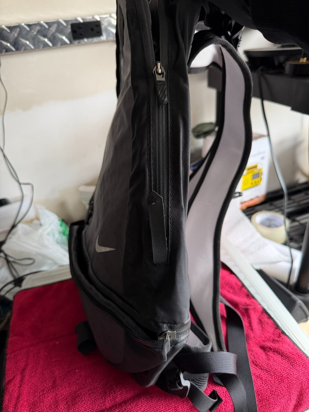 Nike Black Reflective Dotted Backpack – Athletic Gym Laptop Bag - Thumbnail 3