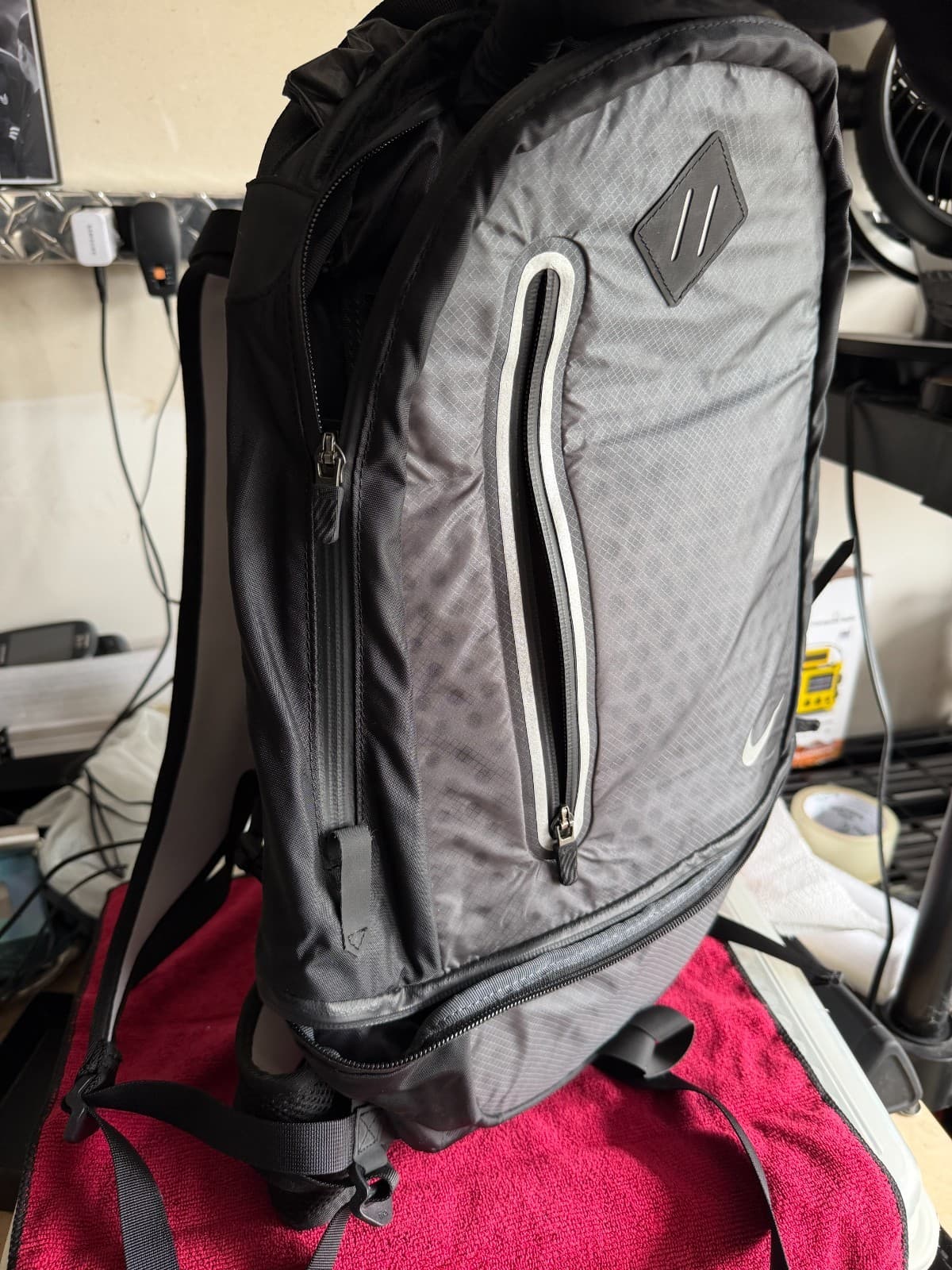 Nike Black Reflective Dotted Backpack – Athletic Gym Laptop Bag - Thumbnail 9
