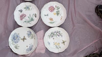 Lenox Butterfly Meadow & Monarch 86 Pc Dinnerware Set Plates Bowls Mugs - Thumbnail 19