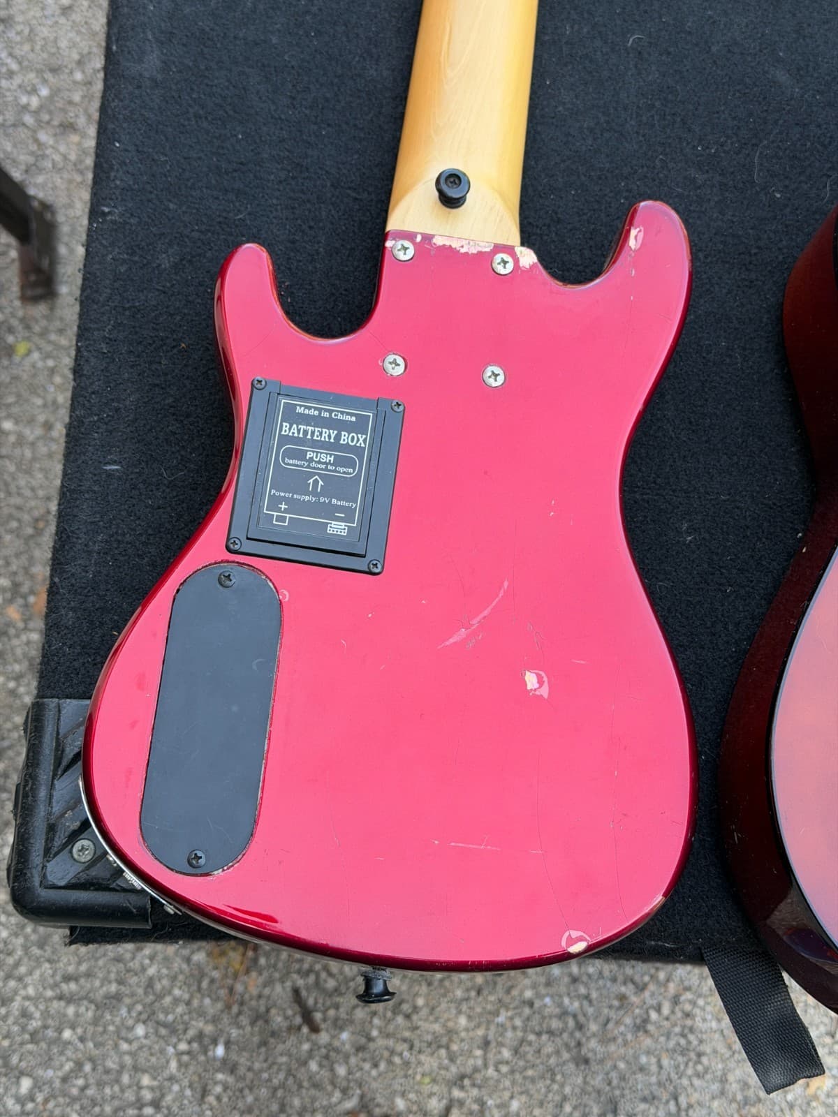 Lot of 2 Guitars – Stagg C405 Classical & Approx Mini Electric – Untested - Thumbnail 9