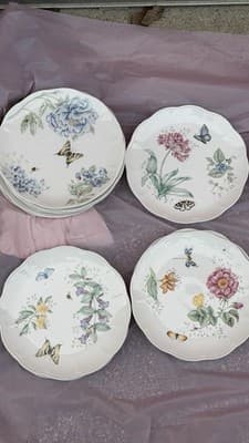 Lenox Butterfly Meadow & Monarch 86 Pc Dinnerware Set Plates Bowls Mugs - Thumbnail 21