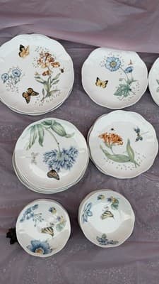 Lenox Butterfly Meadow & Monarch 86 Pc Dinnerware Set Plates Bowls Mugs - Thumbnail 22