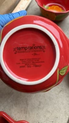 Temptations Set of 4 Ramekins Poppy Passion Red Ovenware Bowls - Thumbnail 4
