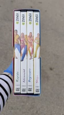 Zumba DVD Box Set Full With Steps Beginners Advanced Rapido - Thumbnail 3