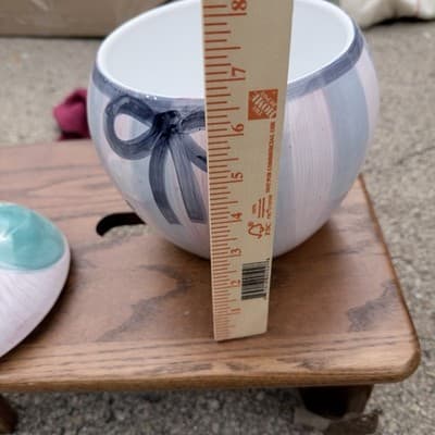 Horchow Italian Hand Painted Ceramic Lidded Jar Bow Design Made in Italy - Thumbnail 9