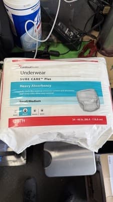 Cardinal Health Sure Care Plus Underwear S/M Heavy Absorbency 20 Pack