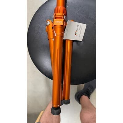 MeFOTO RoadTrip Air Tripod Kit RTAIR Orange Aluminum 5-Section Travel Tripod - Thumbnail 3