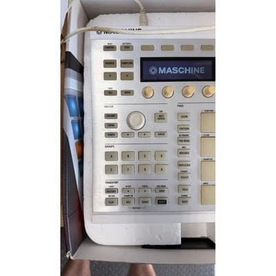 Native Instruments Maschine MK2 Groove Production Studio Silver Controller Boxed - Thumbnail 6