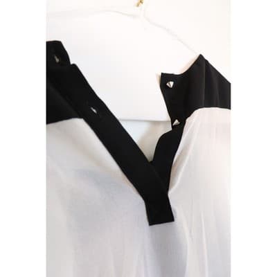 Black and White Colorblock Pleated Chiffon Blouse Studded V-Neck Long Sleeve Top - Thumbnail 7