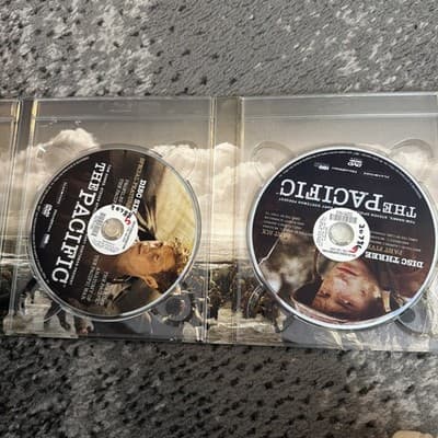 The Pacific DVD Box set - Thumbnail 7