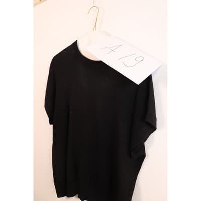 Black Short Sleeve Knit Crewneck Top with Back Zip Ribbed Hem Size M - Thumbnail 11