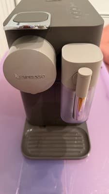 DeLonghi Nespresso EN500BW Coffee Machine w/ Milk Frother Works Needs Descale - Thumbnail 5