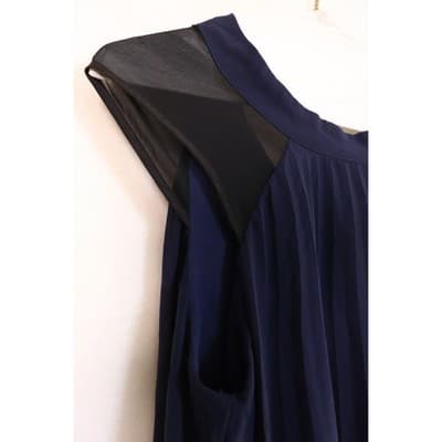 Navy Blue Pleated Chiffon Sleeveless Dress with Black Mesh and Lace Accents - Thumbnail 2