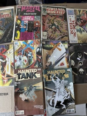 Comic Book Lot Marvel DC Vertigo Indie – Power Man Iron Fist Haunted Tank - Thumbnail 3