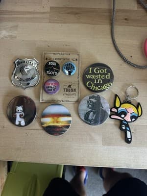 Vintage Pinback Buttons Lot Pink Floyd Chicago Star Wars Police Badge Keychain