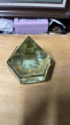 Green Glass Pyramid Paperweight Vintage Art Glass Geometric Heavy - Thumbnail 4