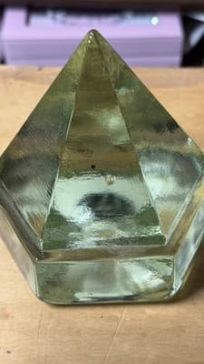 Green Glass Pyramid Paperweight Vintage Art Glass Geometric Heavy - Thumbnail 7