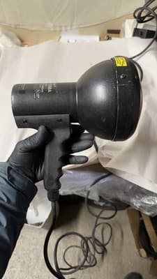 Tracerline TP-1200A UV Inspection Lamp with Case – Tested & Working