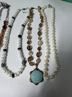 Vintage Beaded Necklace Lot Faux Pearls Glass Beads Pendant Mixed Styles - Thumbnail 3