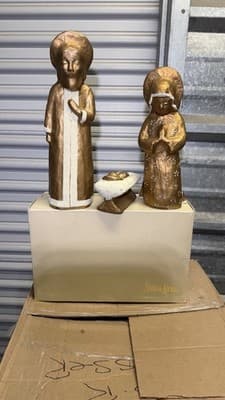 Neiman Marcus Vintage Handcrafted Nativity Set Joseph Mary Baby Jesus w/ Box - Thumbnail 2