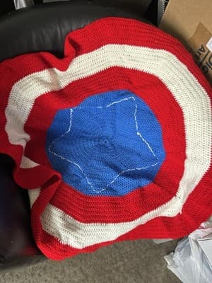 Handmade Crochet Blanket Captain America Shield 40” Round Throw - Thumbnail 2