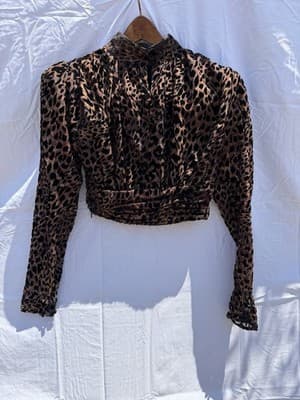 Camila Coelho Leopard Velvet Crop Top XS Puff Sleeve Animal Print Blouse - Thumbnail 5